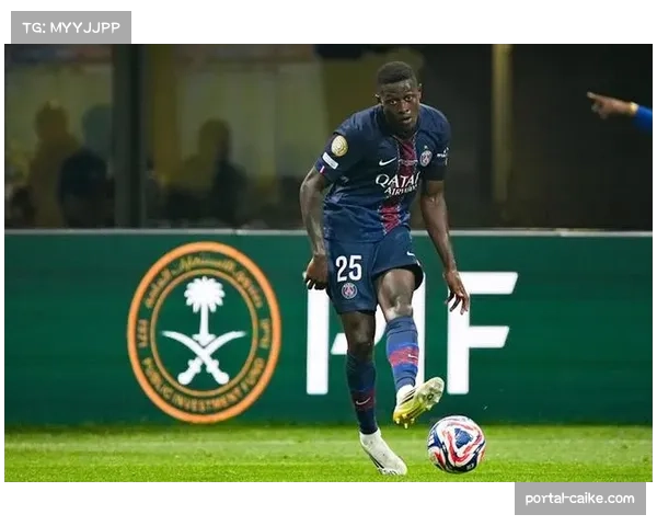 努诺·门德斯继续恢复训练，左后卫位置仍缺阵